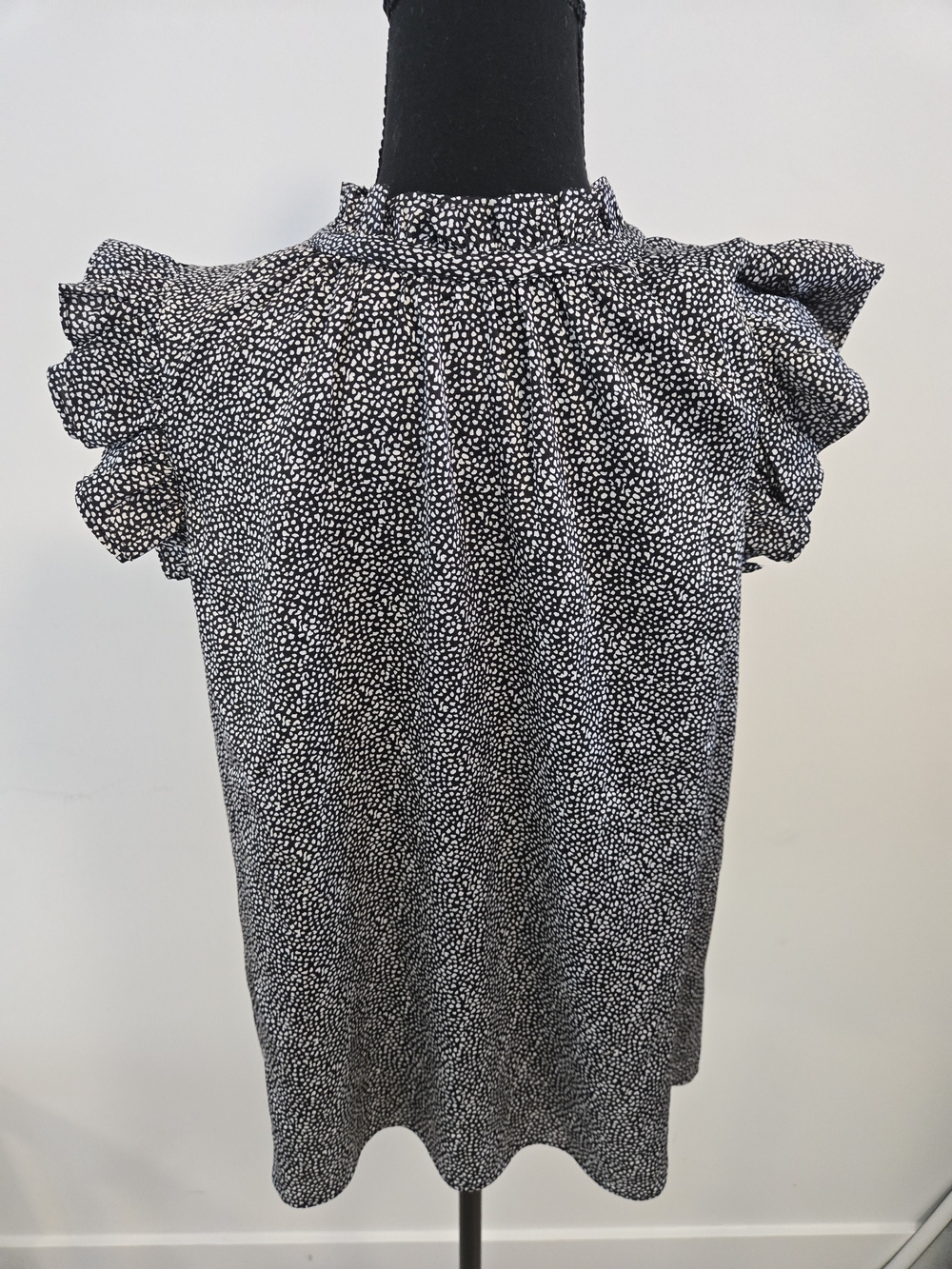 Express Blouse Women's Black & White Short Sleeve Size M - Picture 5 of 8